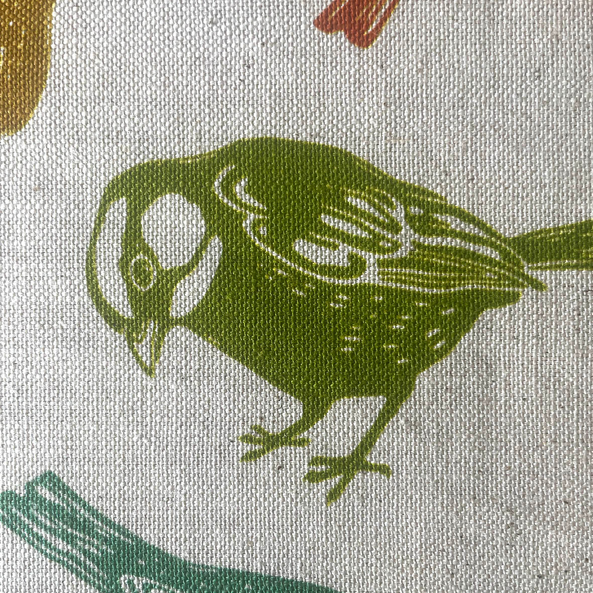 Sparrow Multicolour on Beige Tablecloth